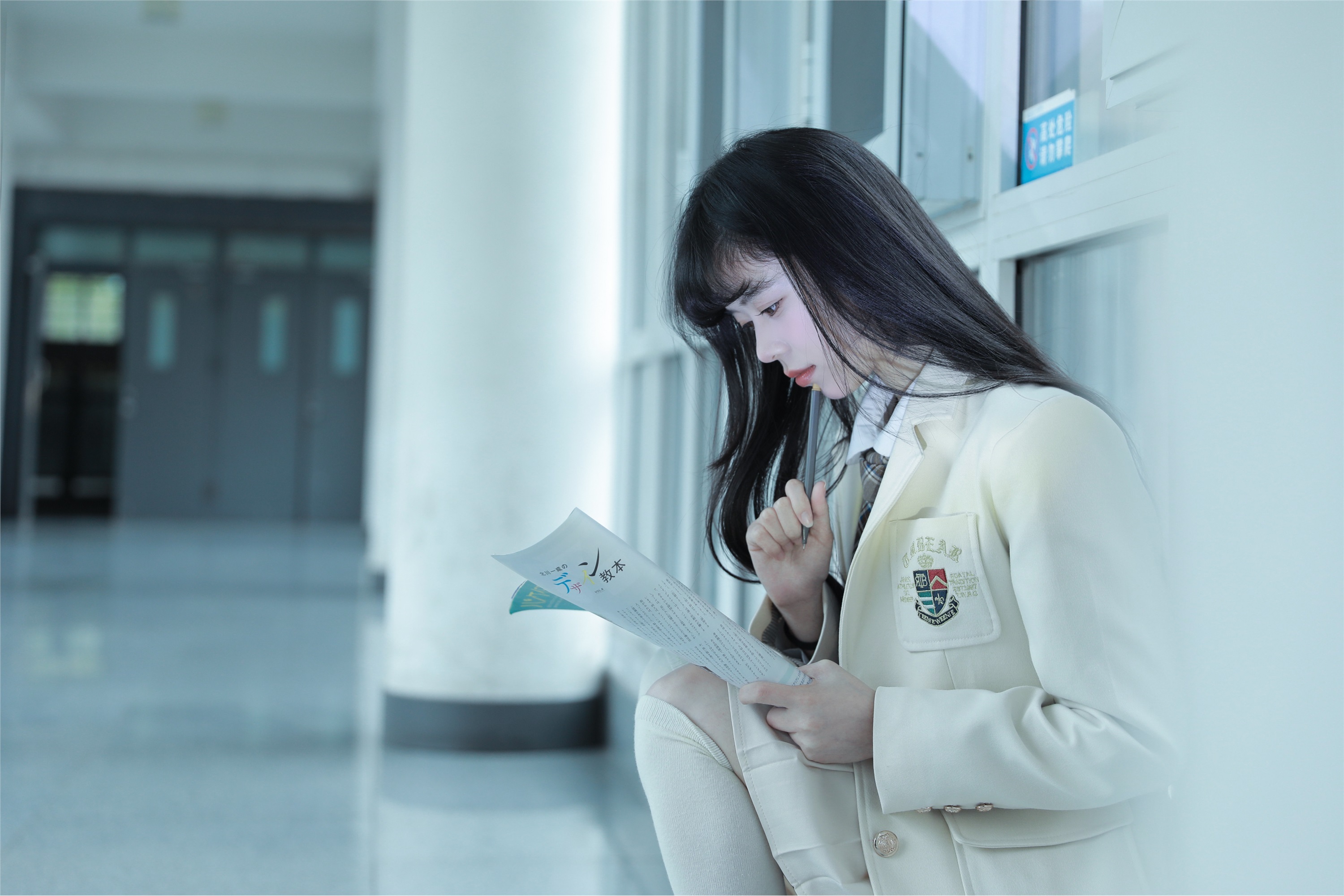 YITUYU艺图语 2025.01.04 楼梯间 姜见过